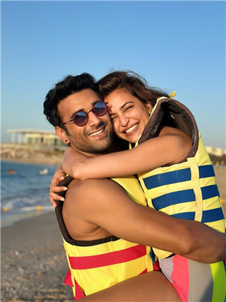 Kriti and Pulkit's Engagement Announcement Takes Social Media by Storm - News | Kriti and Pulkit's Engagement Announcement Takes Social Media by Storm | Latest Photos at Lokmattimes.com